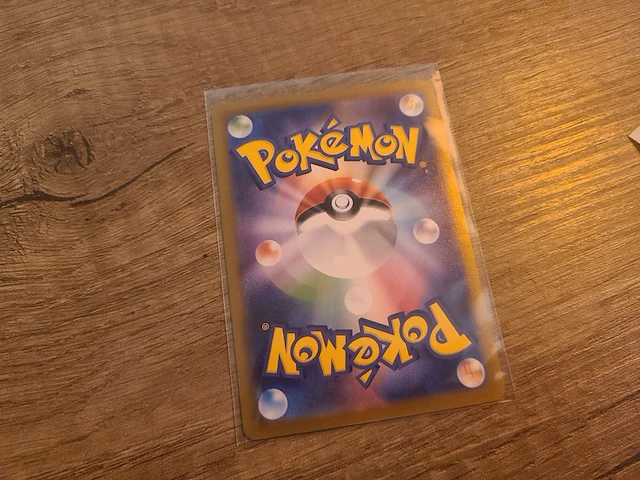 Pokémon collectie met vele kaarten en accessoires van pokémon + zeldzame japanse eevee kaart - afbeelding 21 van  22