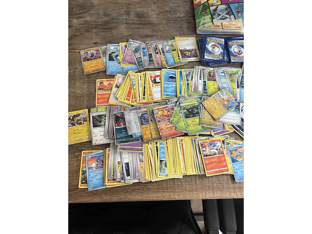 Pokémon collectie van ca. 800 kaarten (1995 – heden) - afbeelding 1 van  18