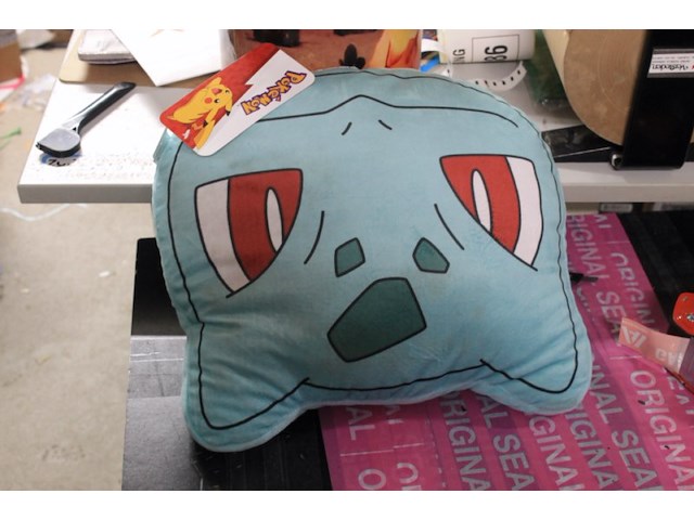 Pokemon knuffel licht groen groot 1x ds 75 - afbeelding 1 van  3