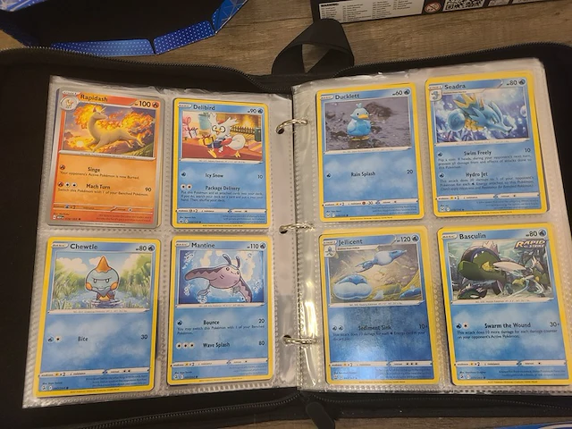 Pokémon map met zeldzame kaarten + accessoires - afbeelding 9 van  60