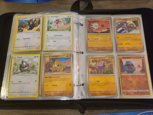Pokémon map met zeldzame kaarten + accessoires - afbeelding 38 van  60