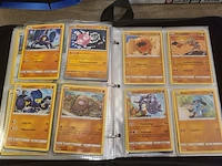 Pokémon map met zeldzame kaarten + accessoires - afbeelding 39 van  60