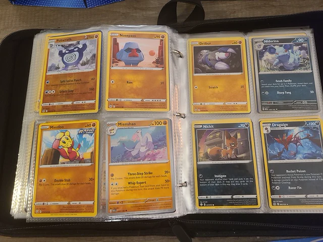 Pokémon map met zeldzame kaarten + accessoires - afbeelding 44 van  60