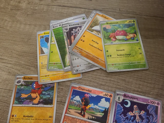 Pokémon map met zeldzame kaarten + accessoires - afbeelding 56 van  60