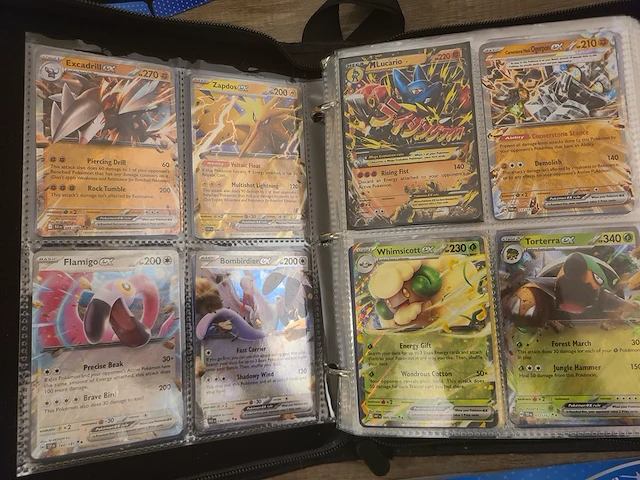 Pokémon map met zeldzame kaarten + accessoires - afbeelding 59 van  60