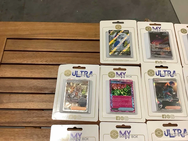 Pokemon ultra boosterbox (30x) - afbeelding 6 van  7