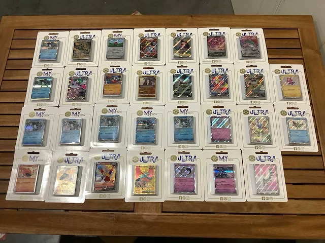 Pokemon ultra boosterbox (30x) - afbeelding 1 van  7