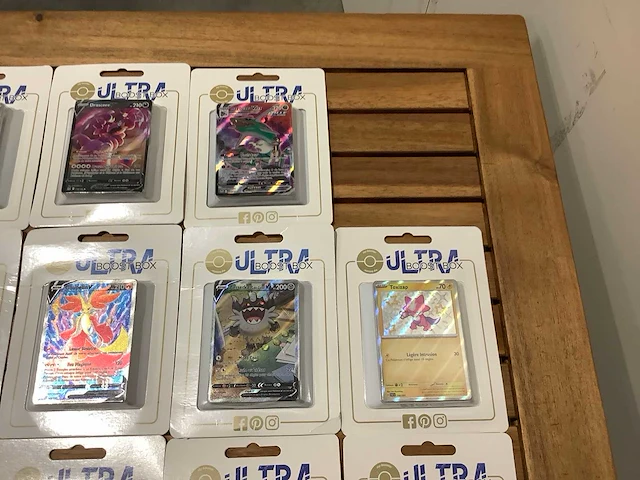 Pokemon ultra boosterbox (30x) - afbeelding 7 van  7