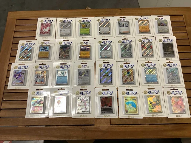 Pokemon ultra boosterbox (30x) - afbeelding 1 van  7