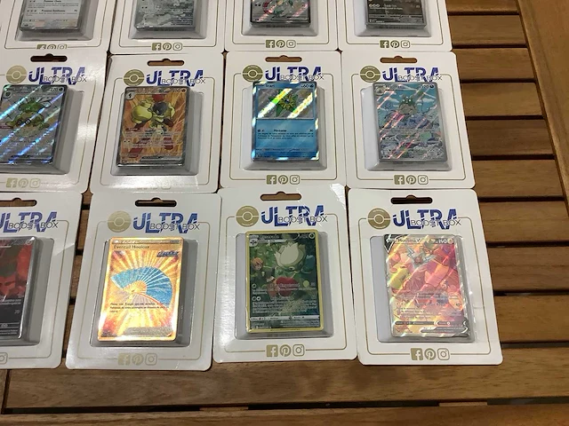 Pokemon ultra boosterbox (30x) - afbeelding 3 van  7