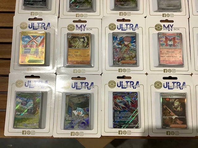 Pokemon ultra boosterbox (30x) - afbeelding 3 van  5