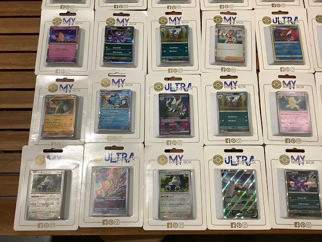Pokemon ultra boosterbox (30x) - afbeelding 3 van  5