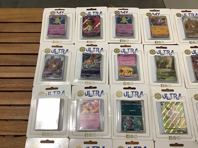 Pokemon ultra boosterbox (30x) - afbeelding 3 van  5