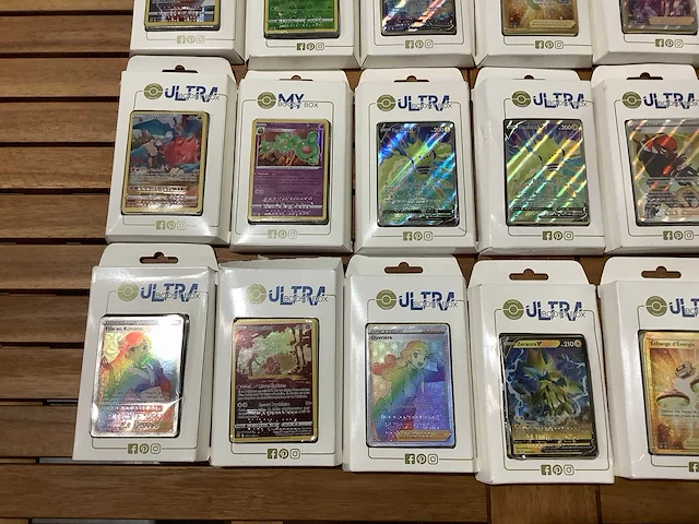 Pokemon ultra boosterbox (30x) - afbeelding 2 van  5