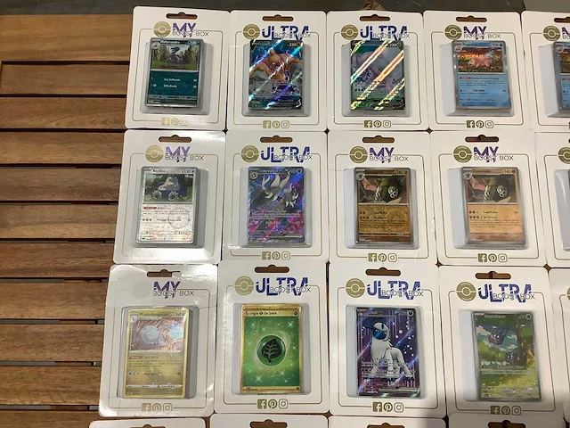 Pokemon ultra boosterbox (30x) - afbeelding 3 van  5