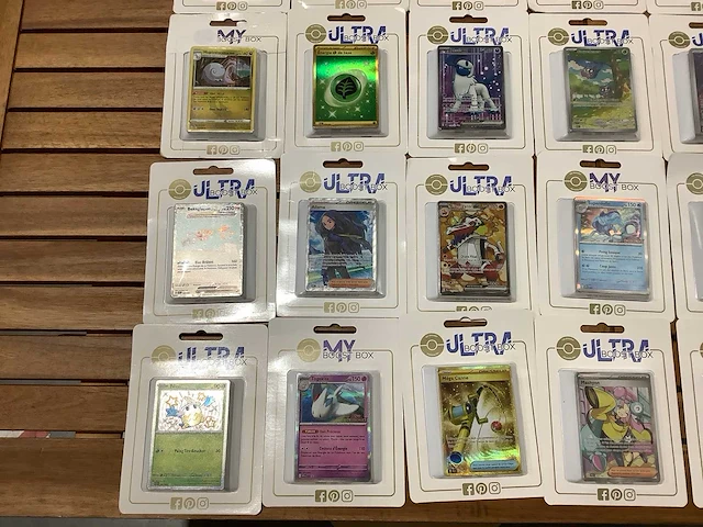 Pokemon ultra boosterbox (30x) - afbeelding 5 van  5