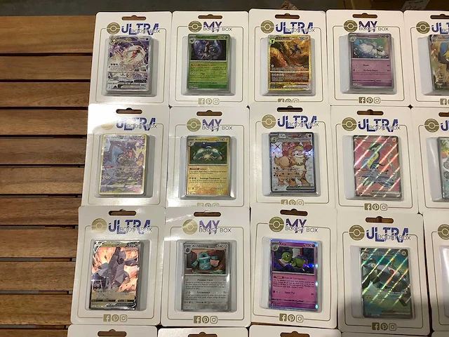 Pokemon ultra boosterbox (30x) - afbeelding 3 van  5