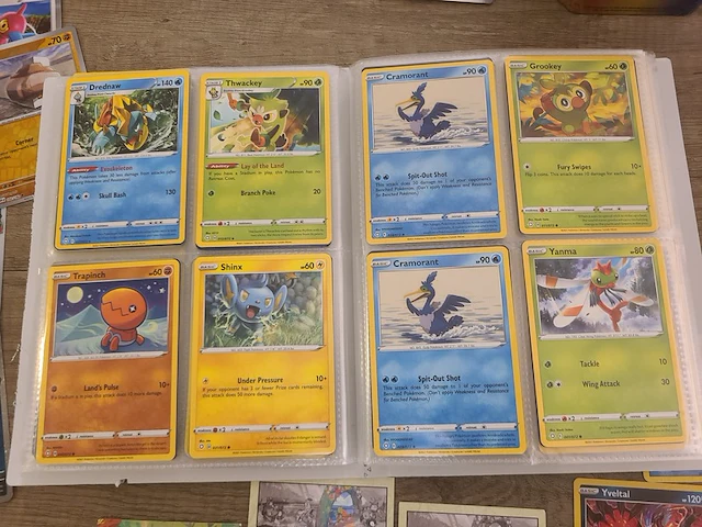 Pokémon verzameling met o.a. oude kaarten en gevulde map + accessoires - afbeelding 11 van  39