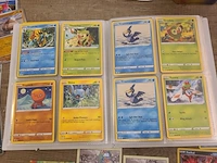 Pokémon verzameling met o.a. oude kaarten en gevulde map + accessoires - afbeelding 11 van  39