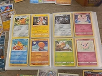 Pokémon verzameling met o.a. oude kaarten en gevulde map + accessoires - afbeelding 13 van  39