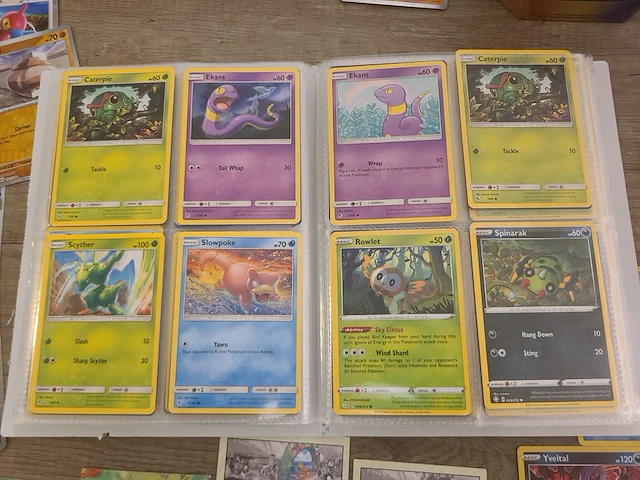 Pokémon verzameling met o.a. oude kaarten en gevulde map + accessoires - afbeelding 14 van  39