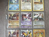 Pokemon vintage kaarten met o.a 1999 charizard holo