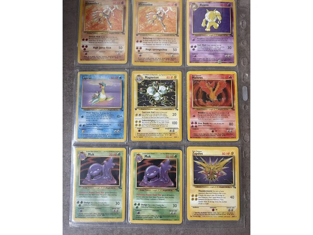 Pokemon vintage kaarten met o.a 1999 charizard holo - afbeelding 11 van  17