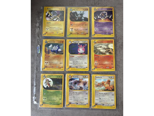 Pokemon vintage kaarten met o.a 1999 charizard holo - afbeelding 12 van  17