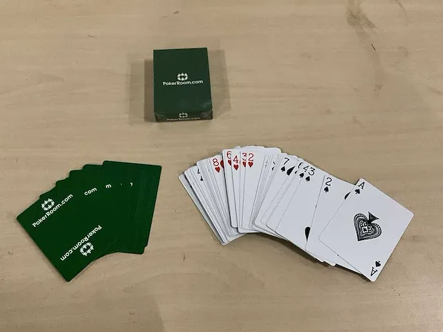 Pokerroom plastic speelkaarten (144x) - afbeelding 1 van  3