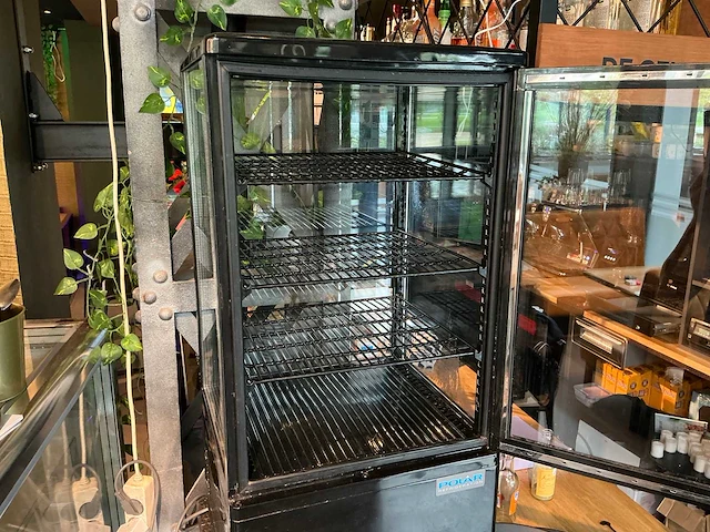 Polar - gebaksvitrine - afbeelding 3 van  3