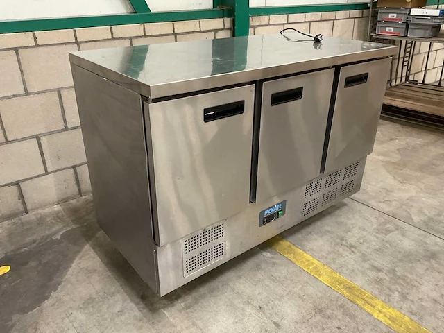 Polar g622-e 3-deurs koelwerkbank - afbeelding 2 van  6