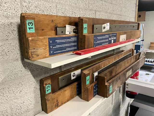 Polar mohr 82 el guillotine snijmachine met toebehoren - afbeelding 9 van  19