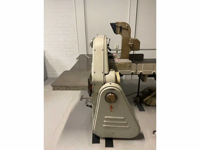 Polar mohr 82 el guillotine snijmachine met toebehoren - afbeelding 17 van  19