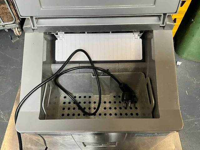 Polar refrigeration g620-e-03 ijsblokjesmachine - afbeelding 3 van  6