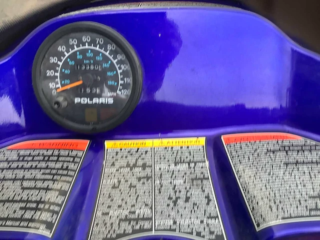 Polaris edge 550 fan cooled sneeuwscooter - afbeelding 3 van  15