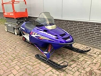 Polaris edge 550 fan cooled sneeuwscooter - afbeelding 8 van  15