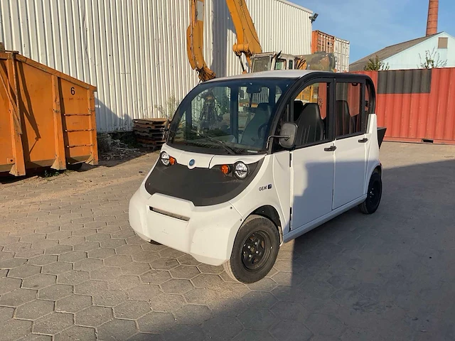 Polaris gem e4 personenauto - afbeelding 1 van  11