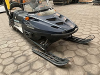 Polaris sneeuwscooter - afbeelding 10 van  12