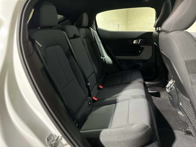 Polestar 2 long range dual motor launch edition 78kwh 408pk 2020, j-101-vk - afbeelding 35 van  46