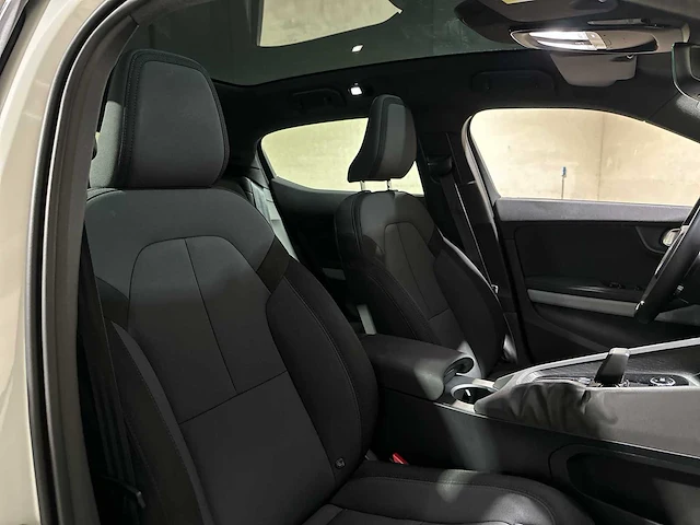 Polestar 2 long range dual motor launch edition 78kwh 408pk 2020, j-101-vk - afbeelding 38 van  46