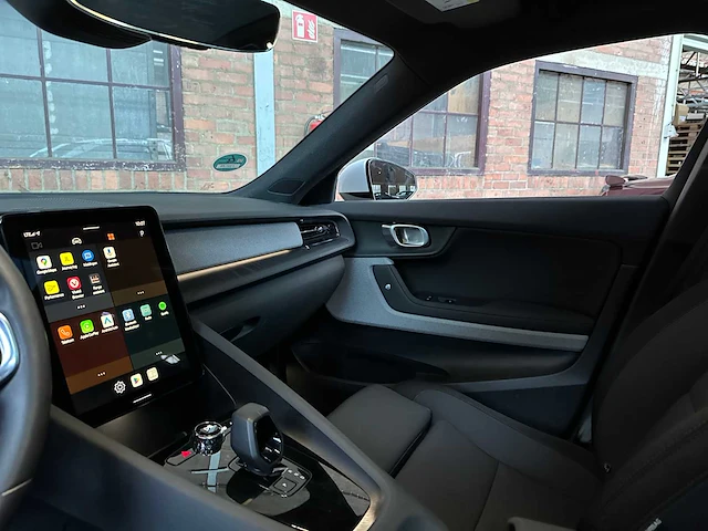 Polestar 2 long range dual motor launch edition 78kwh 408pk 2020, j-857-zb - afbeelding 9 van  41