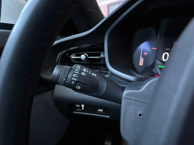 Polestar 2 long range dual motor launch edition 78kwh 408pk 2020, j-857-zb - afbeelding 13 van  41