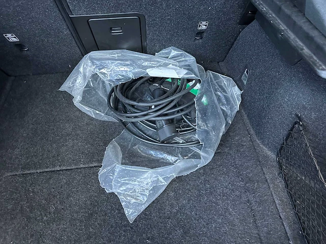 Polestar 2 long range dual motor launch edition 78kwh 408pk 2020, j-857-zb - afbeelding 27 van  41