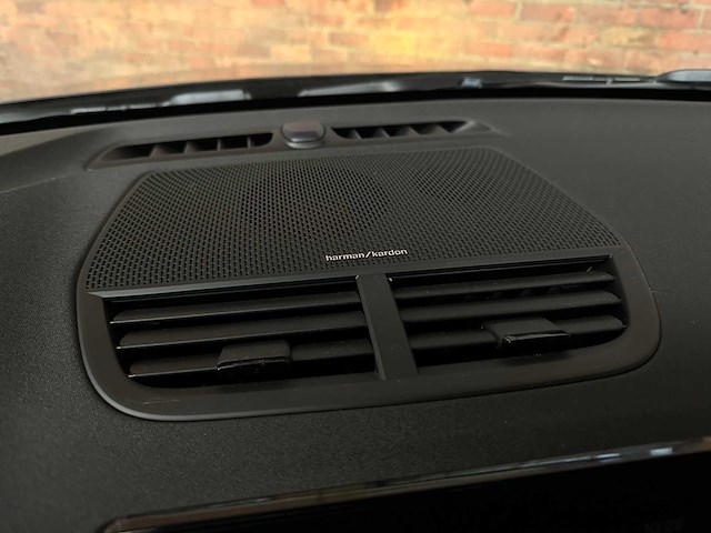 Polestar 2 long range dual motor launch edition 78kwh 408pk 2020, k-165-fx - afbeelding 21 van  43