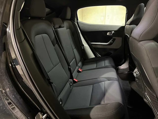 Polestar 2 long range dual motor launch edition 78kwh 408pk 2020, k-857-ds - afbeelding 31 van  42