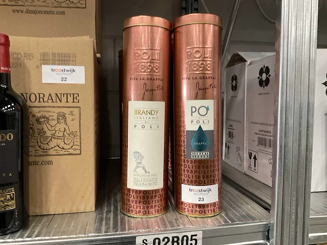 Poli grappa en brandy in geschenkverpakking (10x) - afbeelding 1 van  4