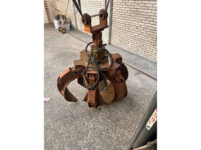 Poliepgrijper ferrari 400ltr - rotator thumm rotorex 503 - afbeelding 2 van  6