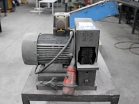 Polijstmachine grit gxe op werktafel. - afbeelding 3 van  3