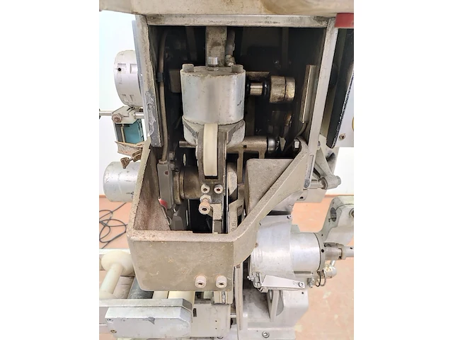 Poly-clip niedecker gmbh - afbeelding 13 van  16