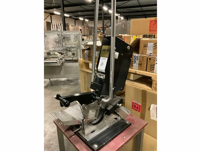 Poly-clip pdc 700 clippermachine - afbeelding 2 van  8